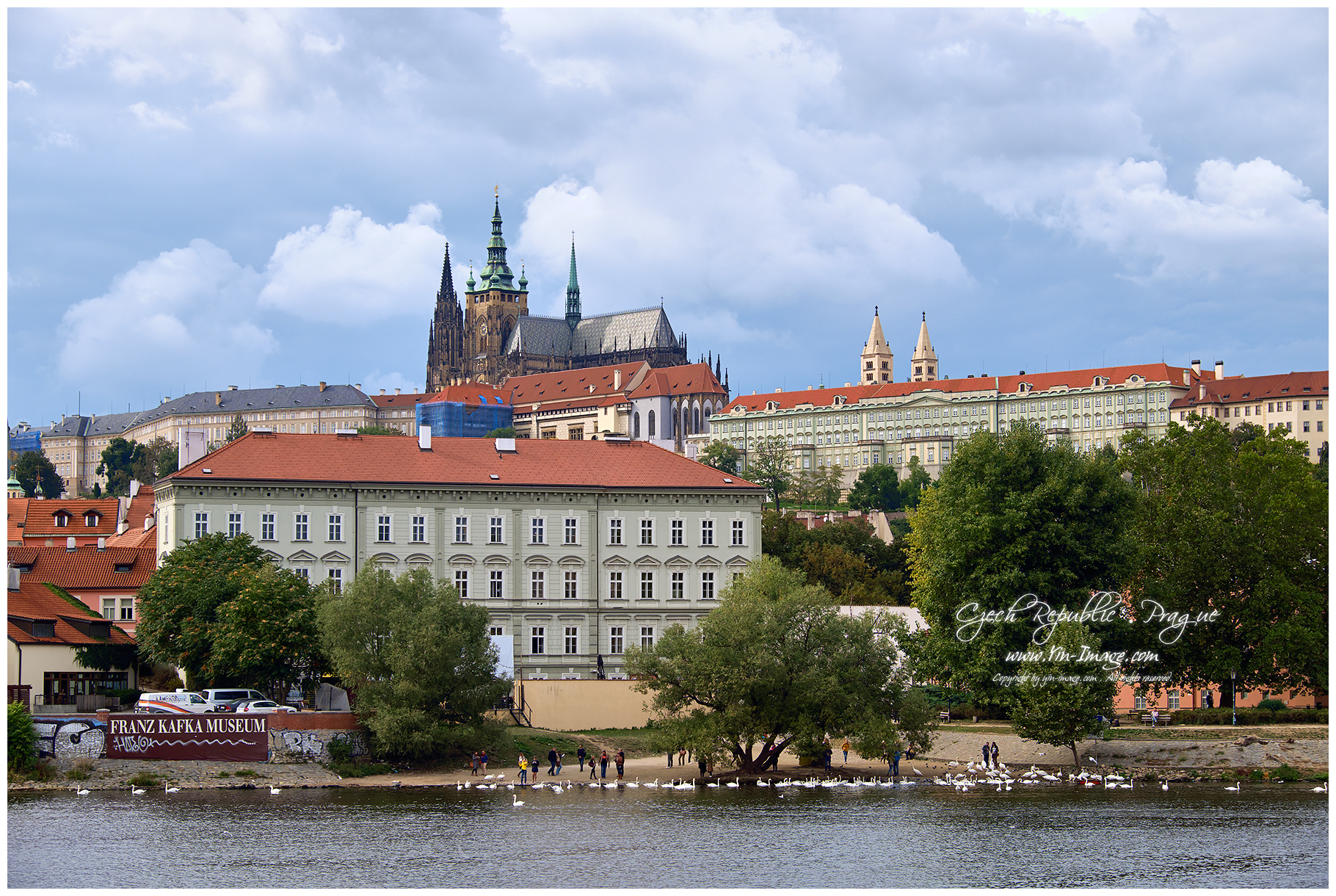 Prague_DSF1123