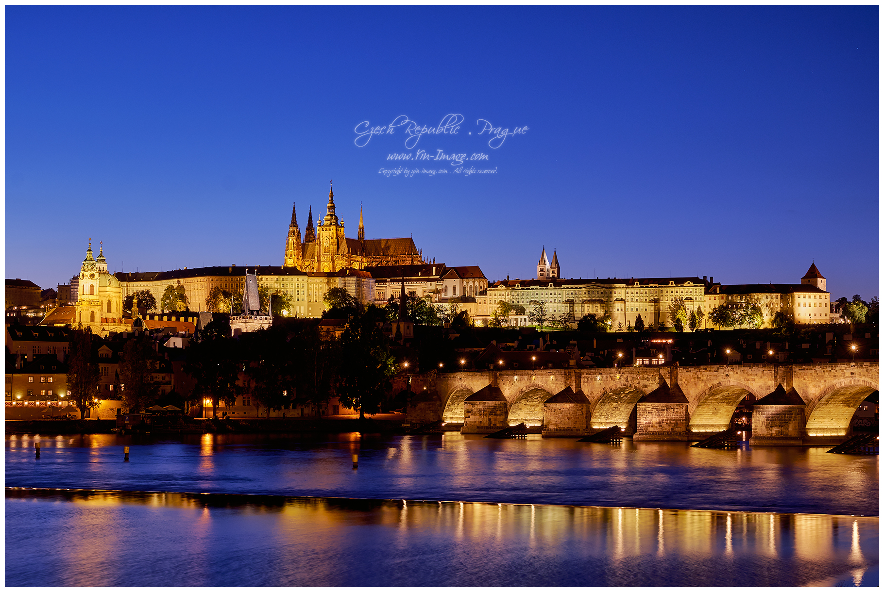 Prague_DSF2903